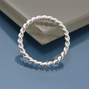 Twisted Ring